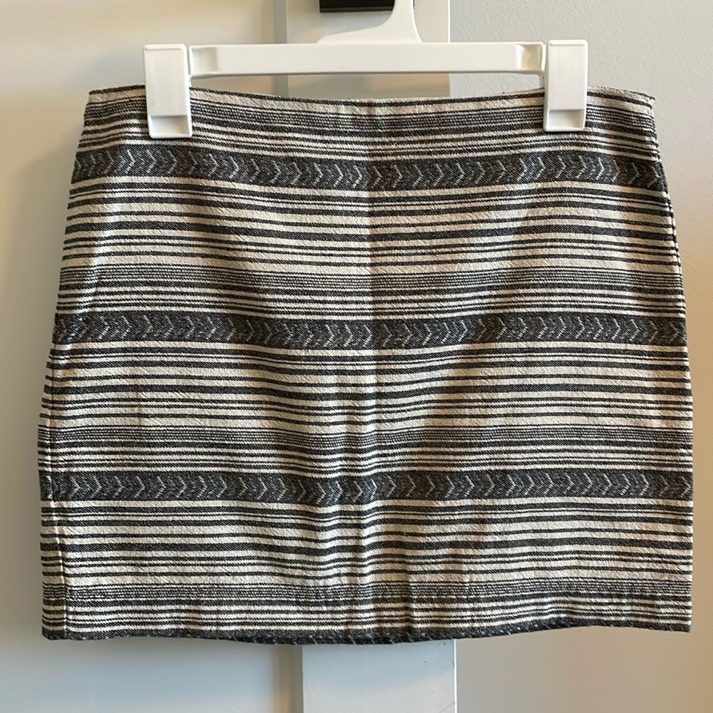 Gap mini skirt size 4